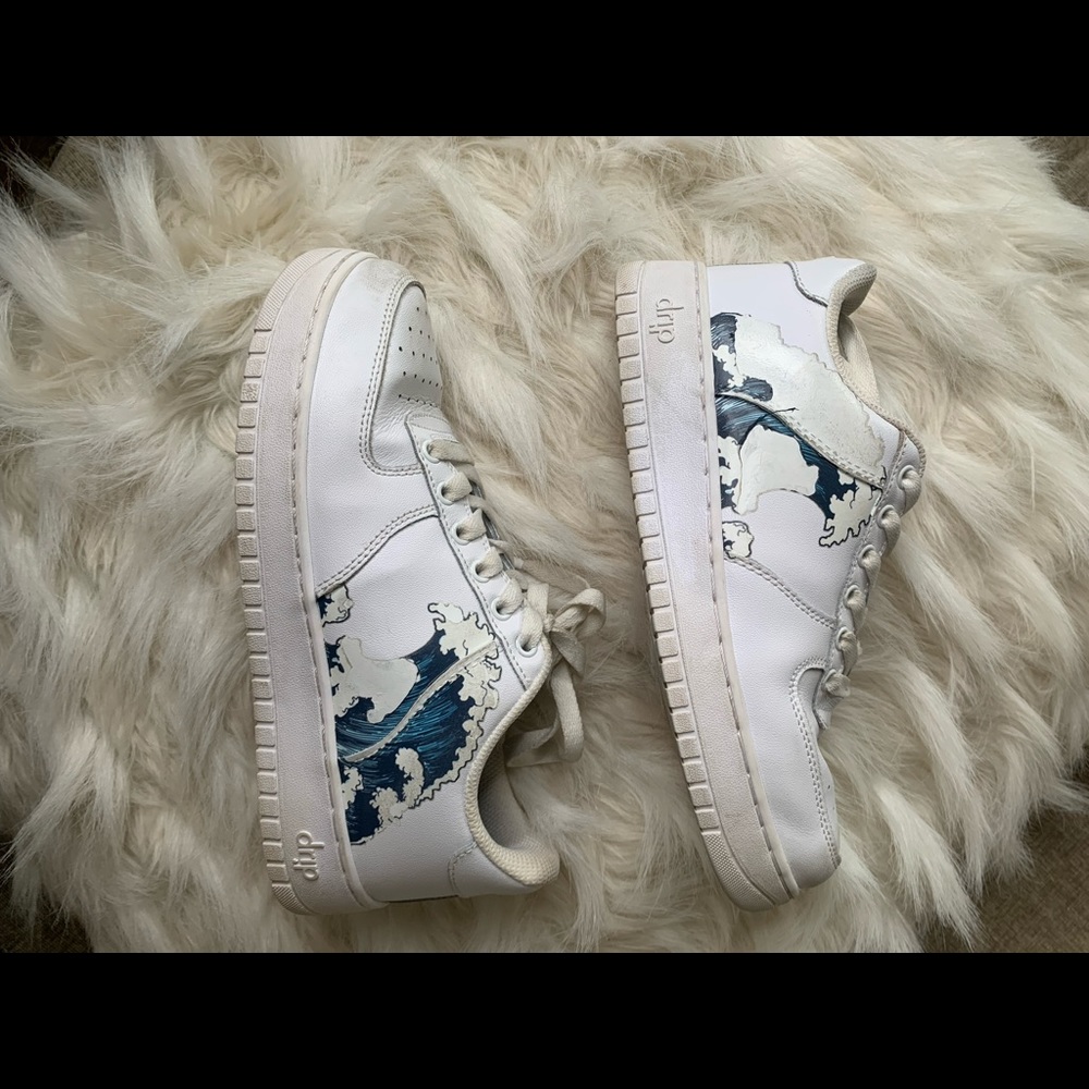 Air Force 1 inspired shoes with design